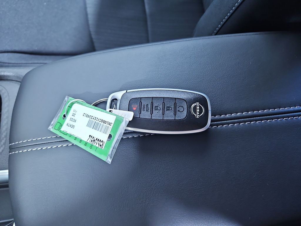 2025 Nissan Sentra SV Image 25 of 29