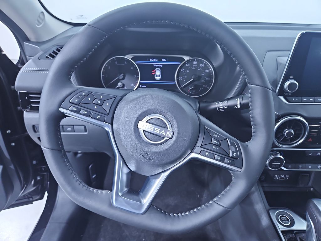 2025 Nissan Sentra SV Image 17 of 29