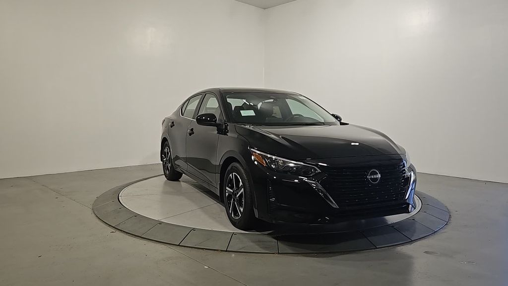 2025 Nissan Sentra SV Image 3 of 29