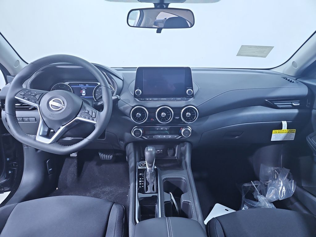 2025 Nissan Sentra SV Image 15 of 29