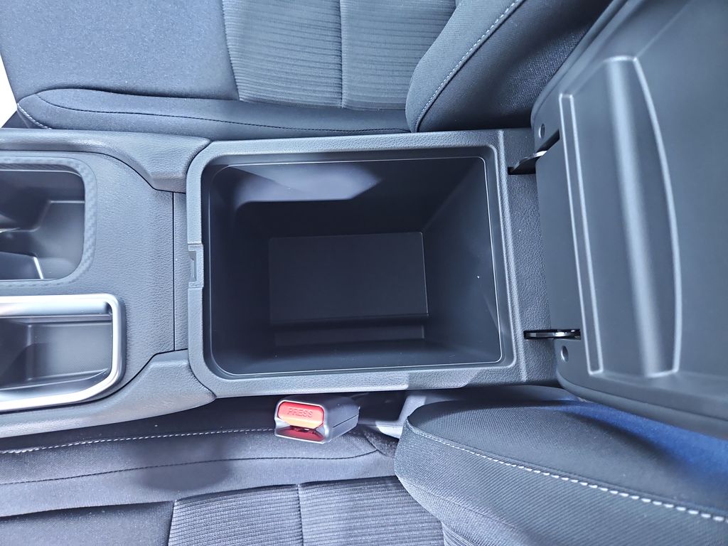 2025 Nissan Sentra SV Image 24 of 29