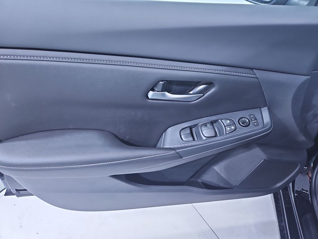 2025 Nissan Sentra SV Image 23 of 29