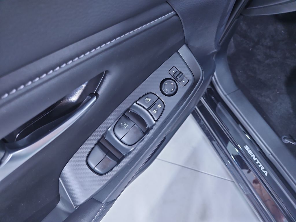 2025 Nissan Sentra SV Image 29 of 29