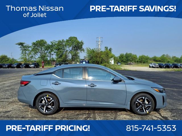 Vehicle image 4 of 25