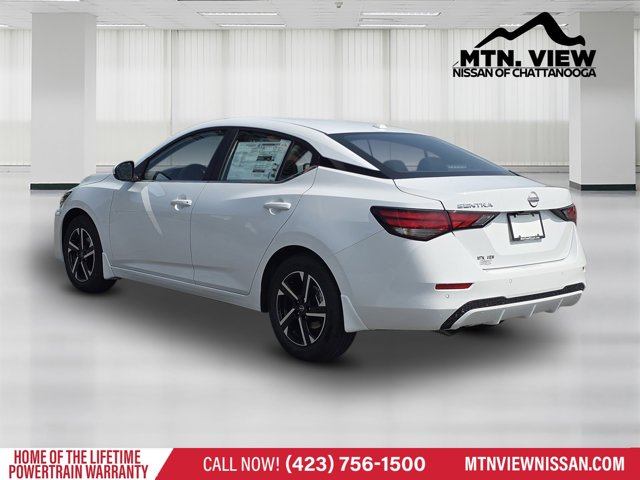Vehicle image 4 of 18