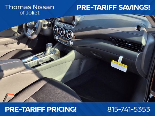 Vehicle image 21 of 25