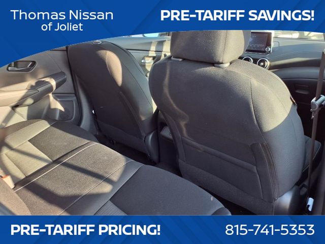 Vehicle image 11 of 25