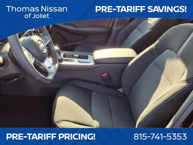 Vehicle image 19 of 25