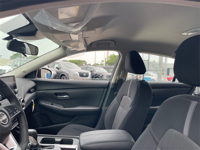 Vehicle image 23 of 24
