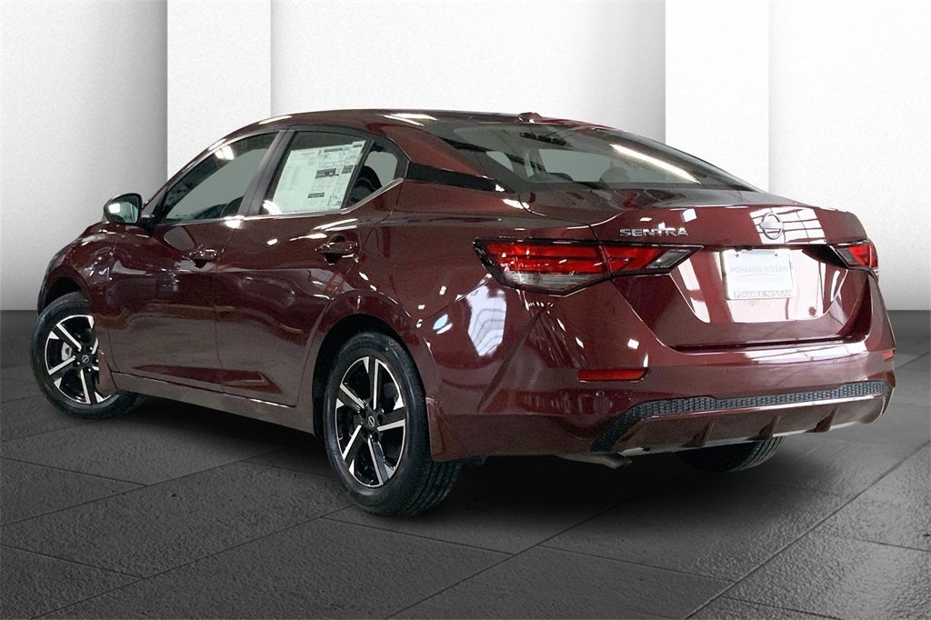 2025 Nissan Sentra SV Image 4 of 14