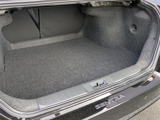 2025 Nissan Sentra SV Image 11 of 29