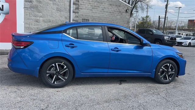 Vehicle image 7 of 22