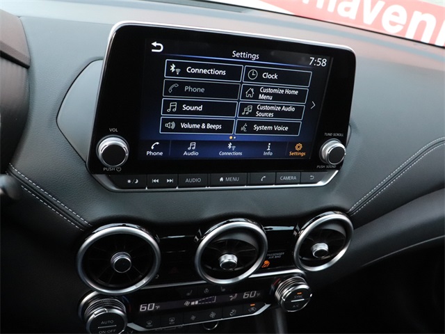 Vehicle image 21 of 22