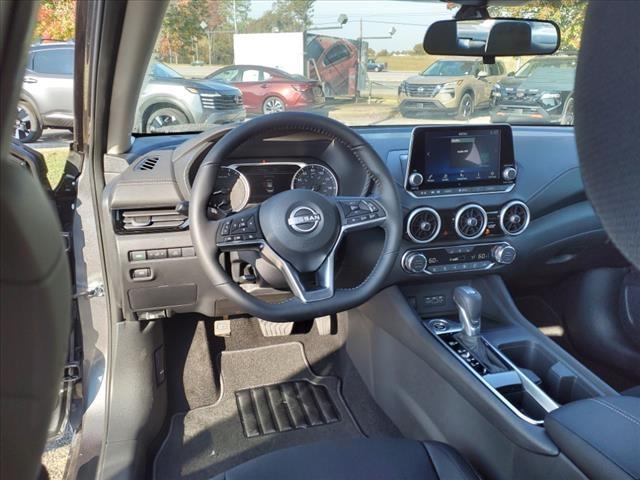 Vehicle image 9 of 14