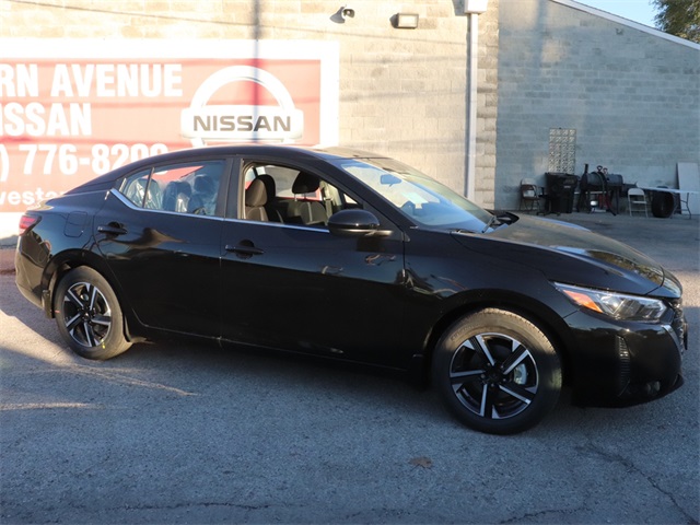 Vehicle image 6 of 24