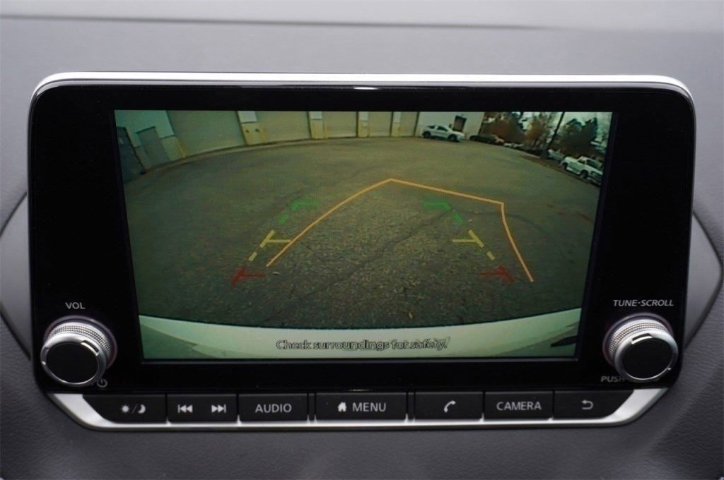 Vehicle image 18 of 55
