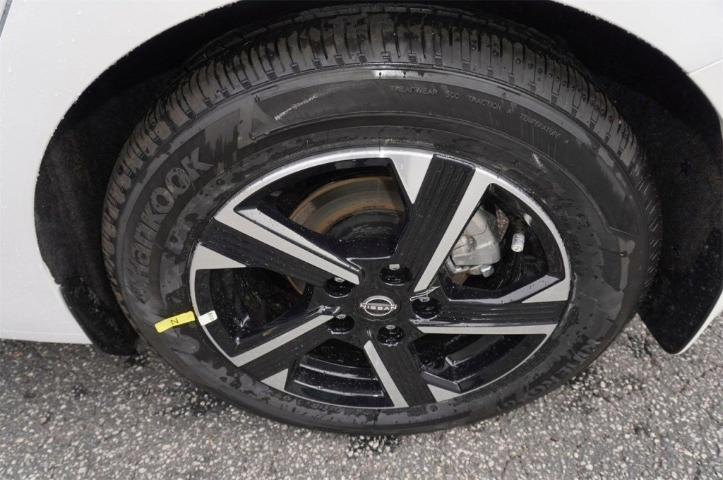 Vehicle image 5 of 55