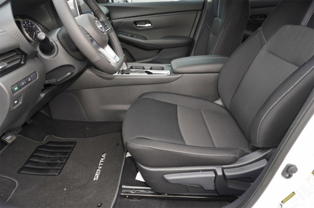 Vehicle image 14 of 55
