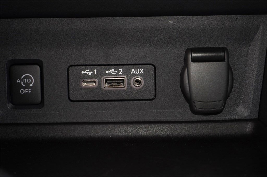 Vehicle image 43 of 55