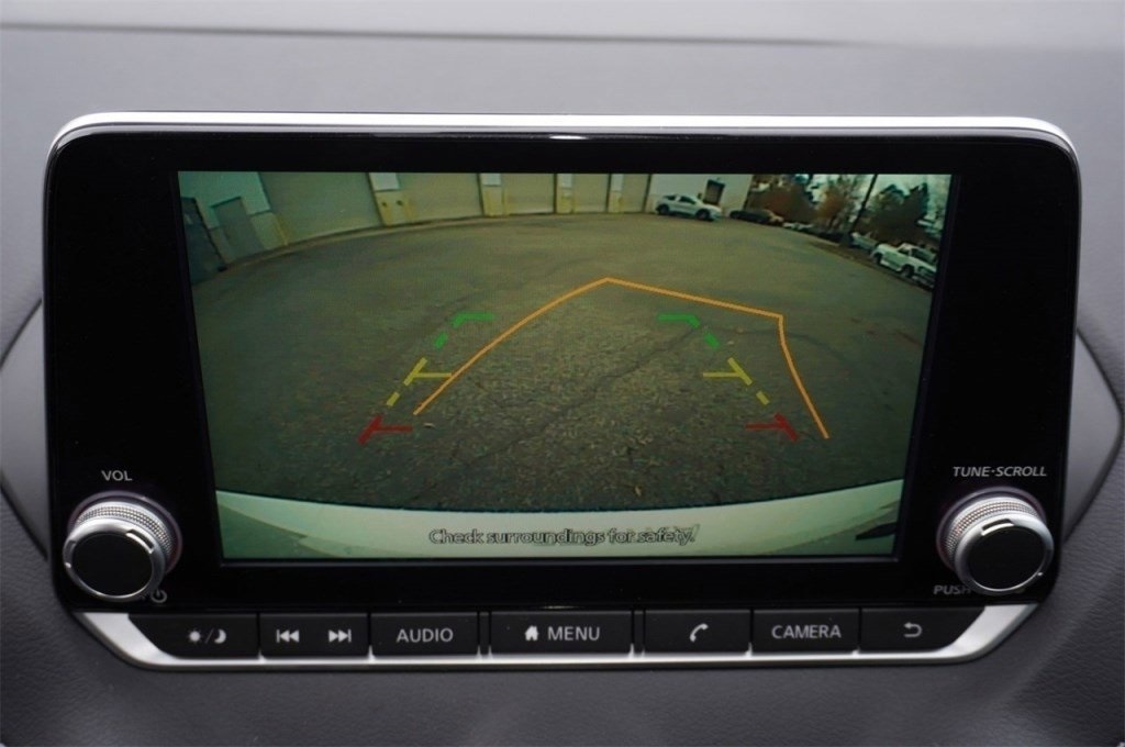 Vehicle image 19 of 55