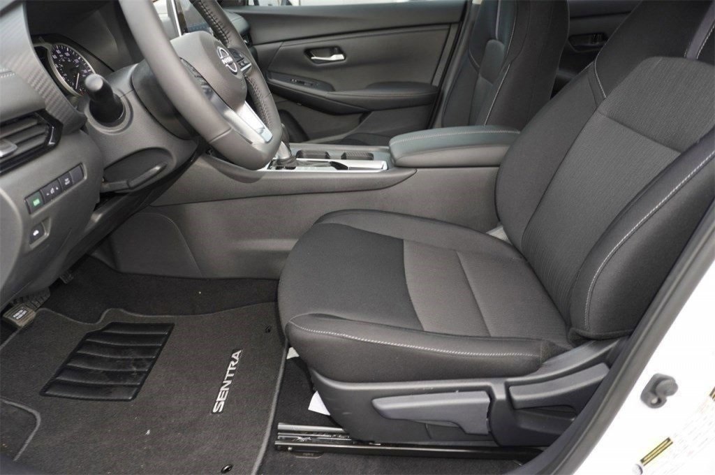 Vehicle image 16 of 55