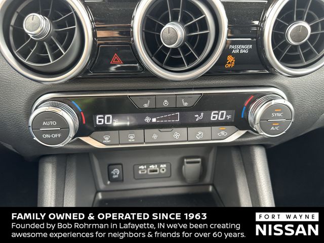 Vehicle image 14 of 37