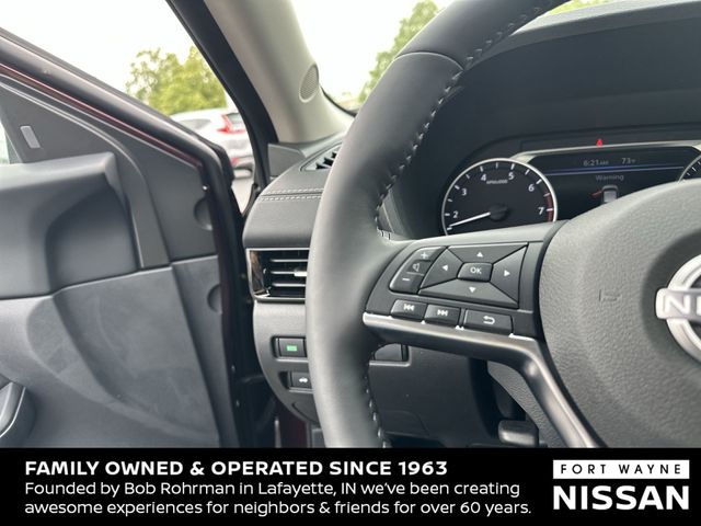 Vehicle image 22 of 37