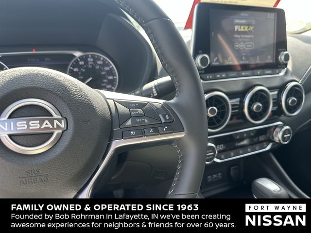 Vehicle image 21 of 37