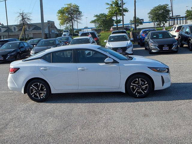 Vehicle image 5 of 28