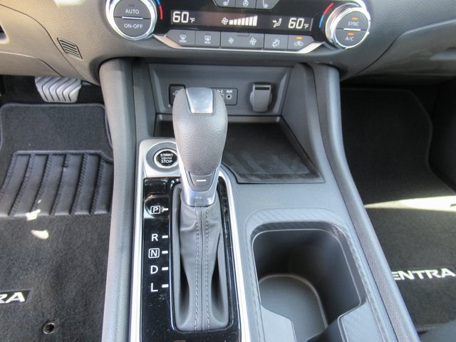 Vehicle image 16 of 19