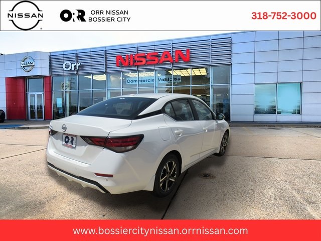 Vehicle image 4 of 19