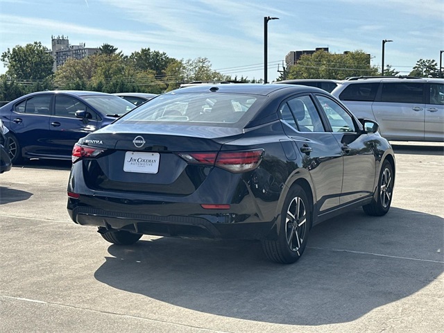 2025 Nissan Sentra SV Image 4 of 18