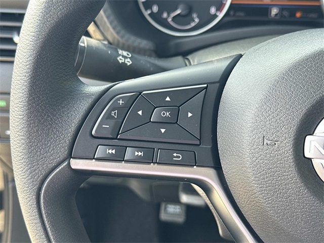 2025 Nissan Sentra SV Image 18 of 18