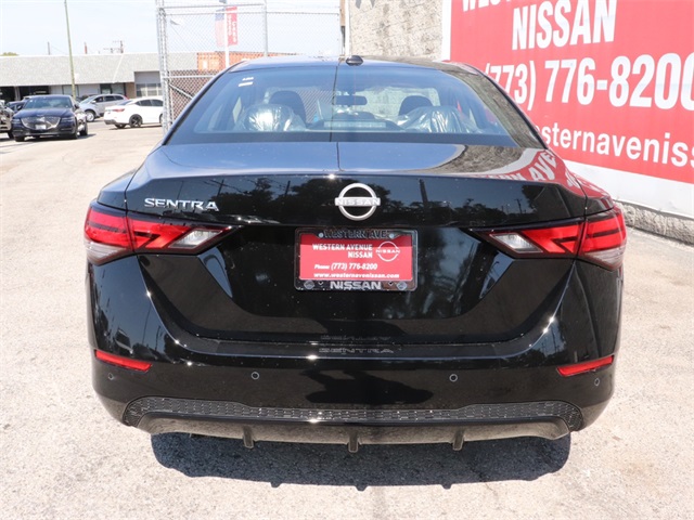 Vehicle image 13 of 25