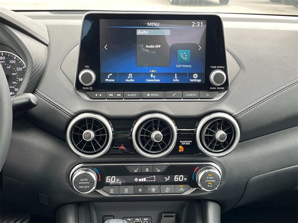 Vehicle image 15 of 26