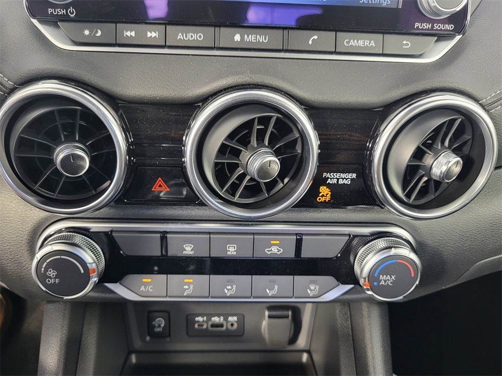 Vehicle image 12 of 24