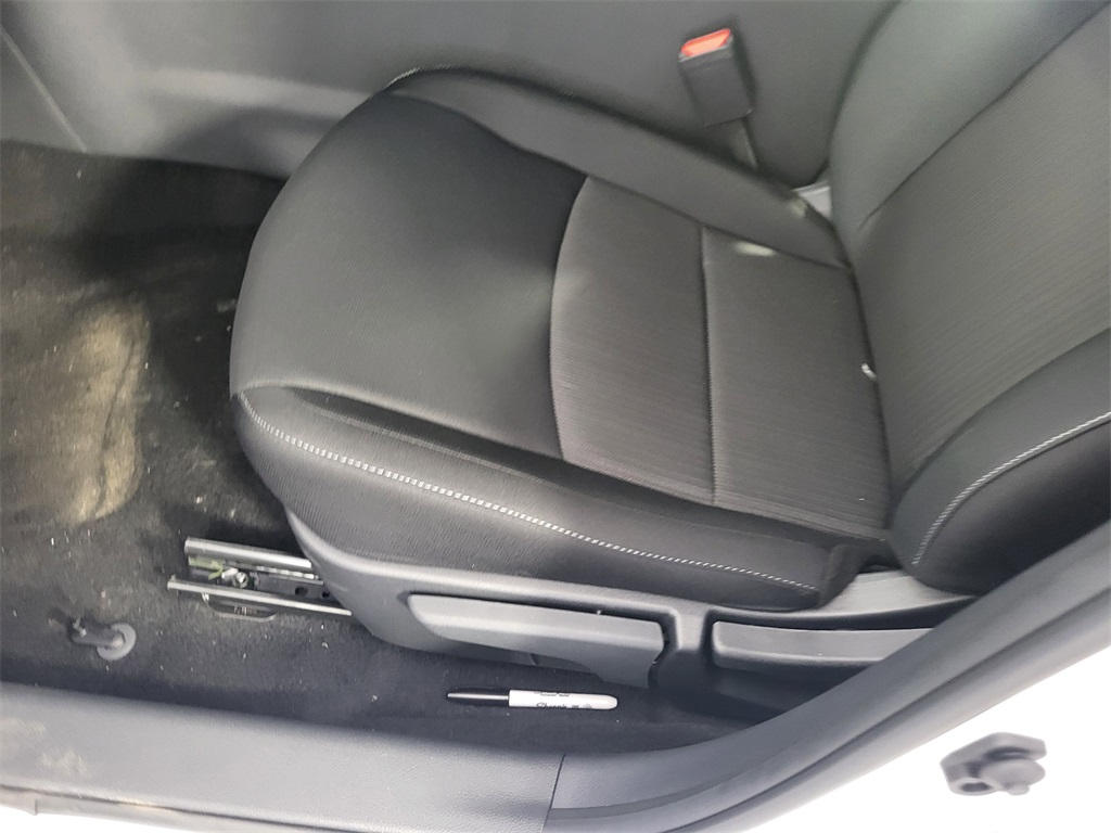 Vehicle image 10 of 24