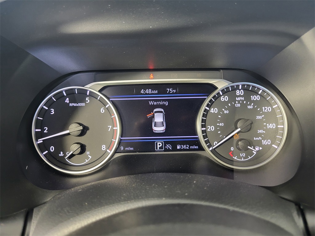 Vehicle image 15 of 24