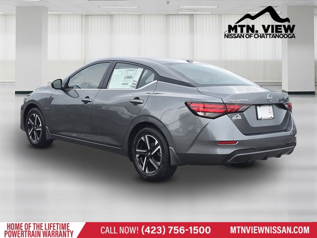 Vehicle image 4 of 18