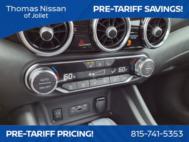 Vehicle image 24 of 25