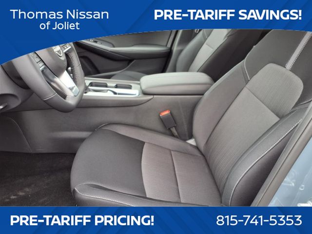 Vehicle image 11 of 25