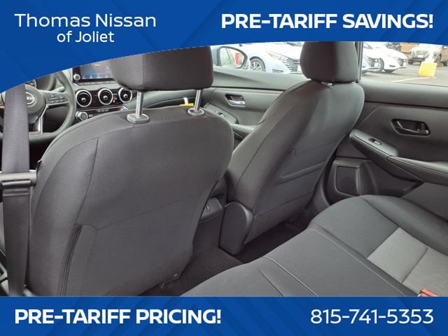 Vehicle image 12 of 25