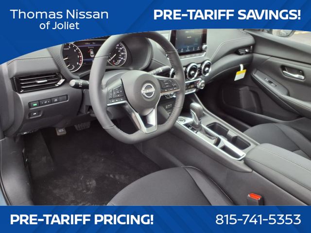 Vehicle image 10 of 25