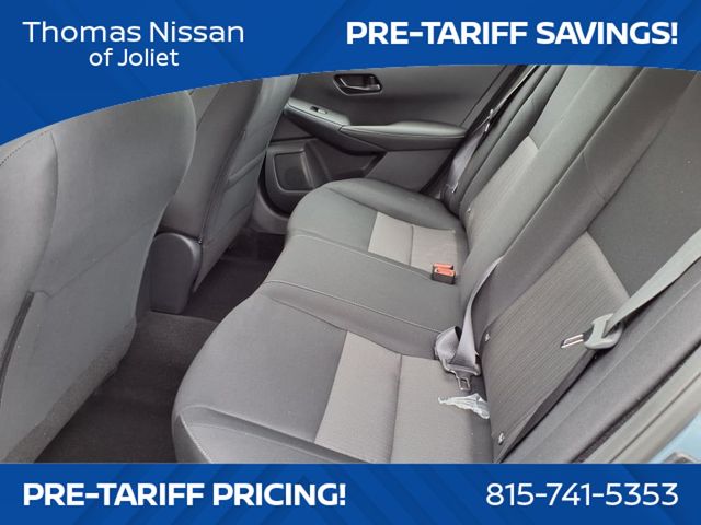 Vehicle image 13 of 25