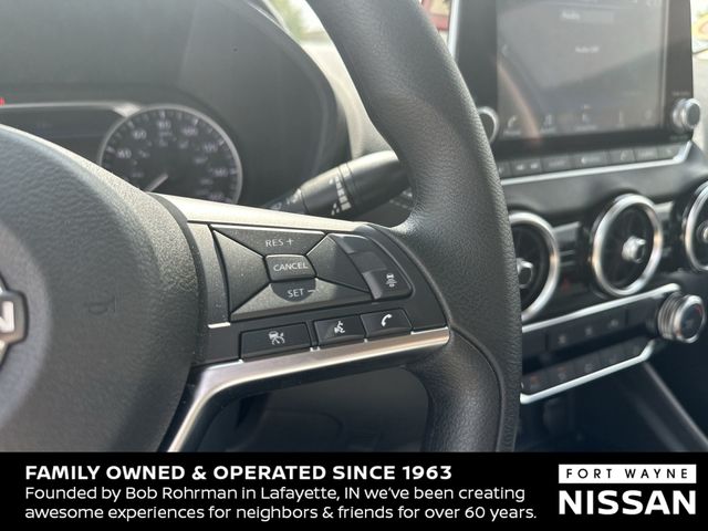 Vehicle image 15 of 36