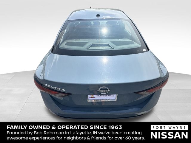 Vehicle image 10 of 36
