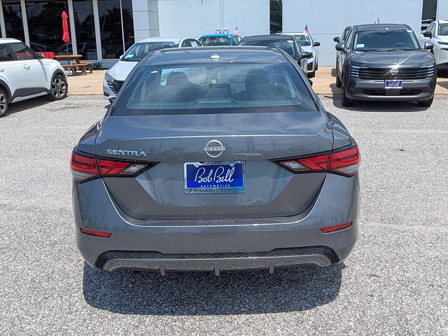 Vehicle image 8 of 27