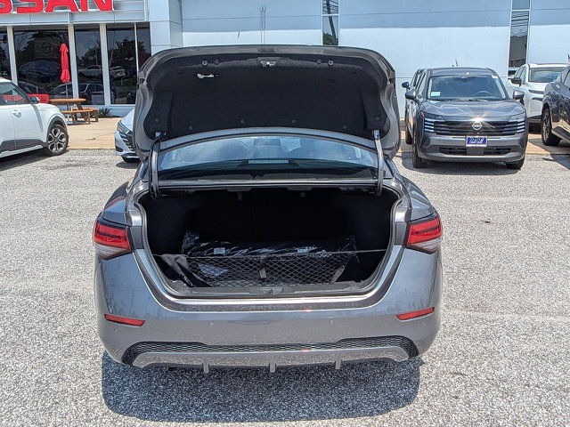 Vehicle image 9 of 27