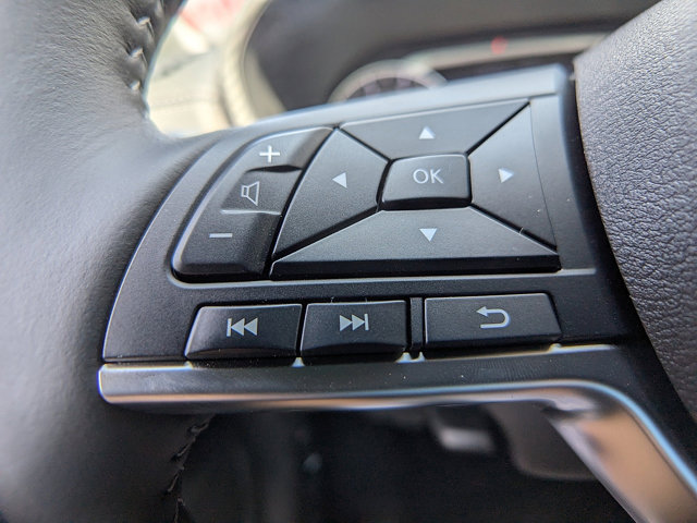 Vehicle image 19 of 27