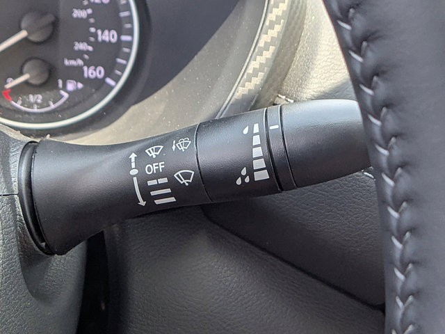 Vehicle image 20 of 27